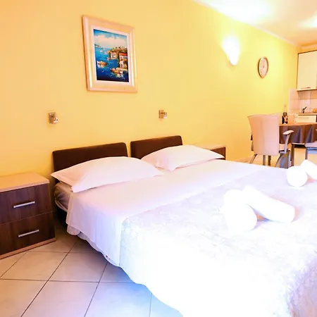 Beach Apartments Vlado Podstrana Esterno foto