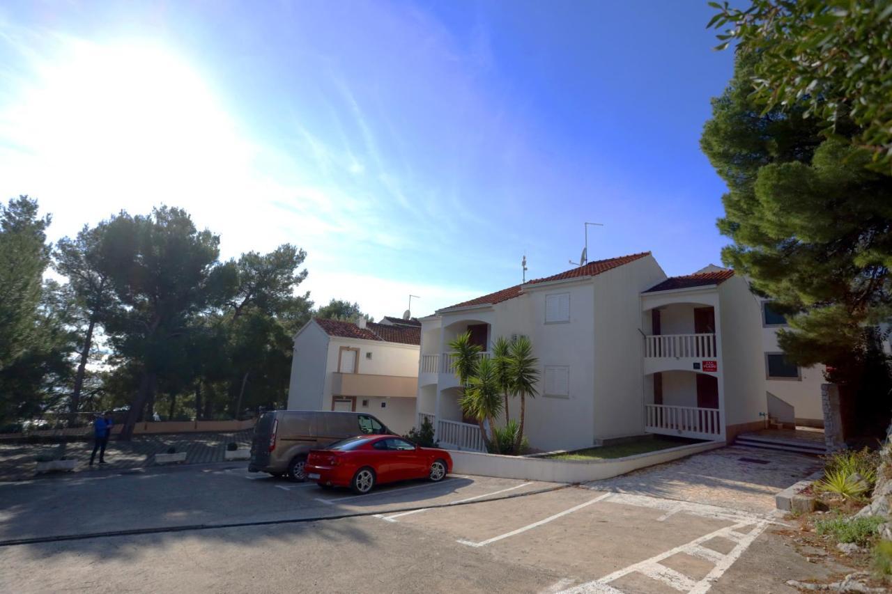 Apartment Vlado Podstrana