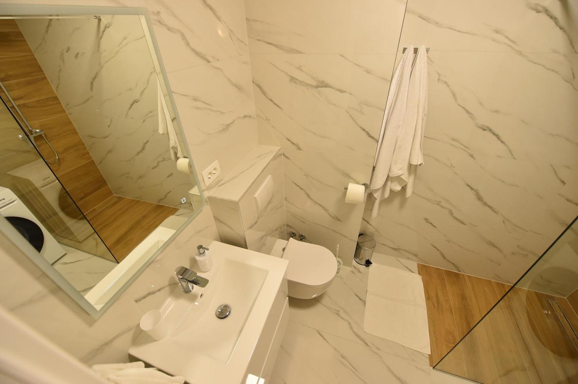 Vlado Apartment *