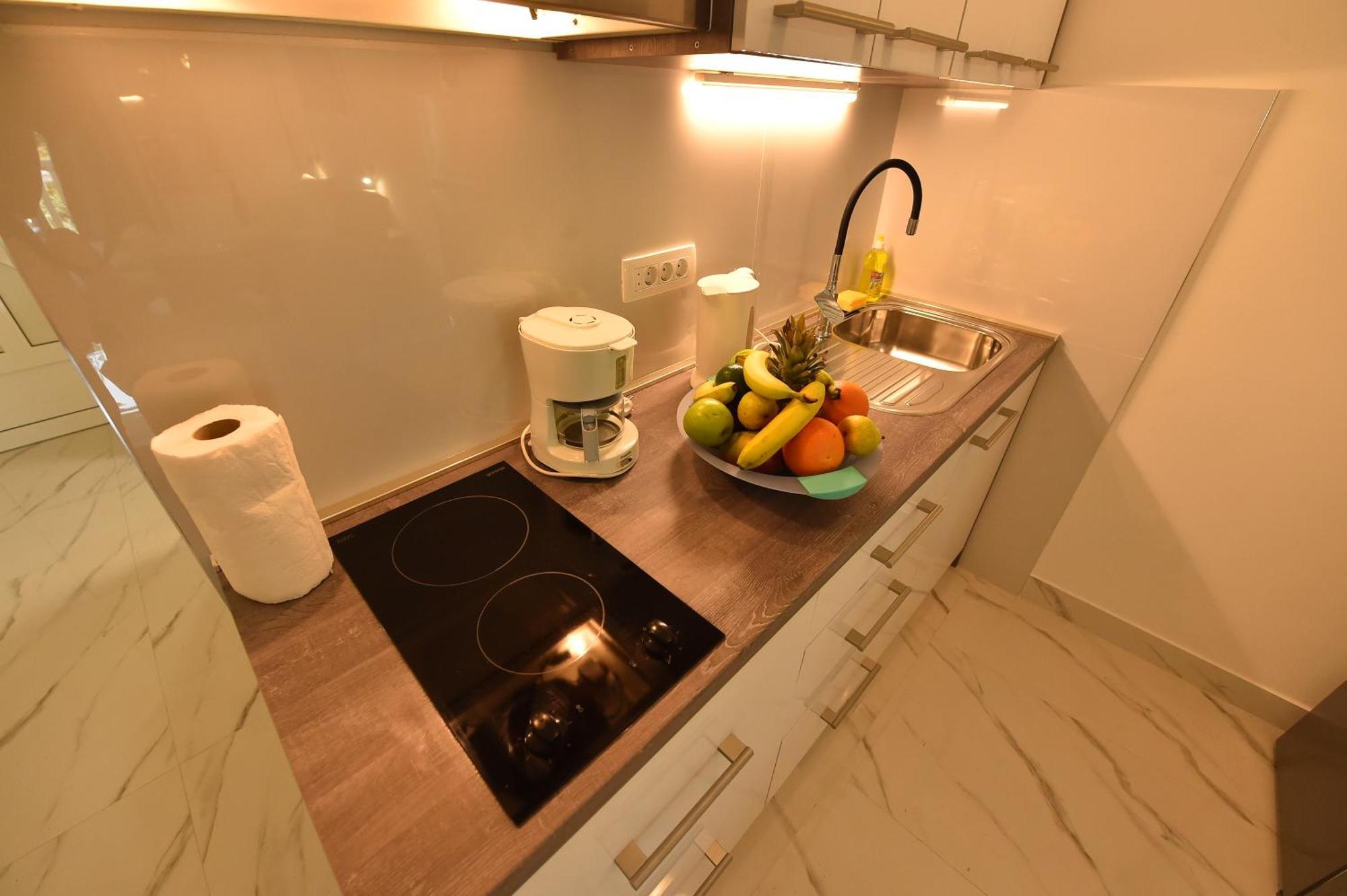 Apartment Vlado Podstrana